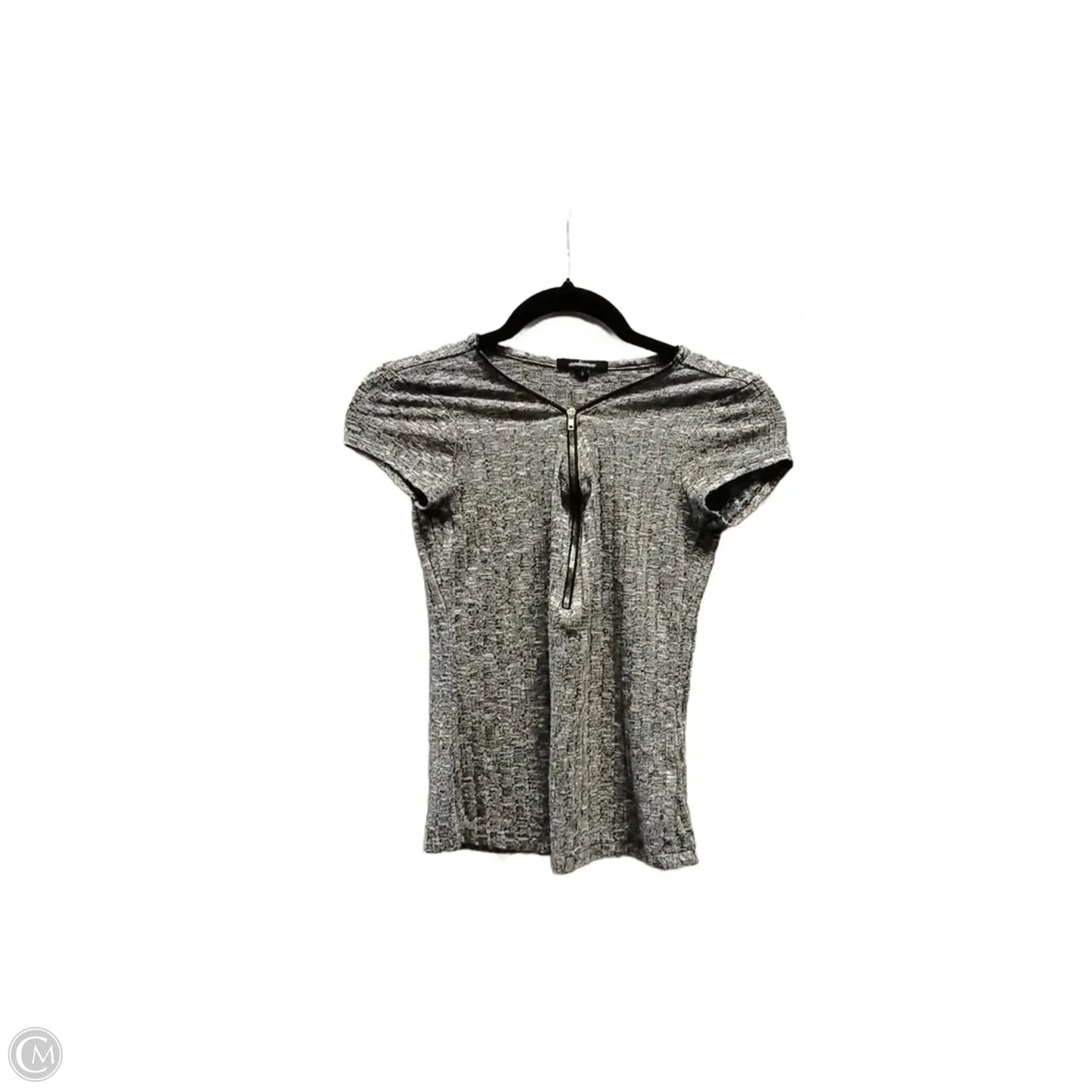 Top Short Sleeve By Ambiance Apparel In Grey, Size: S