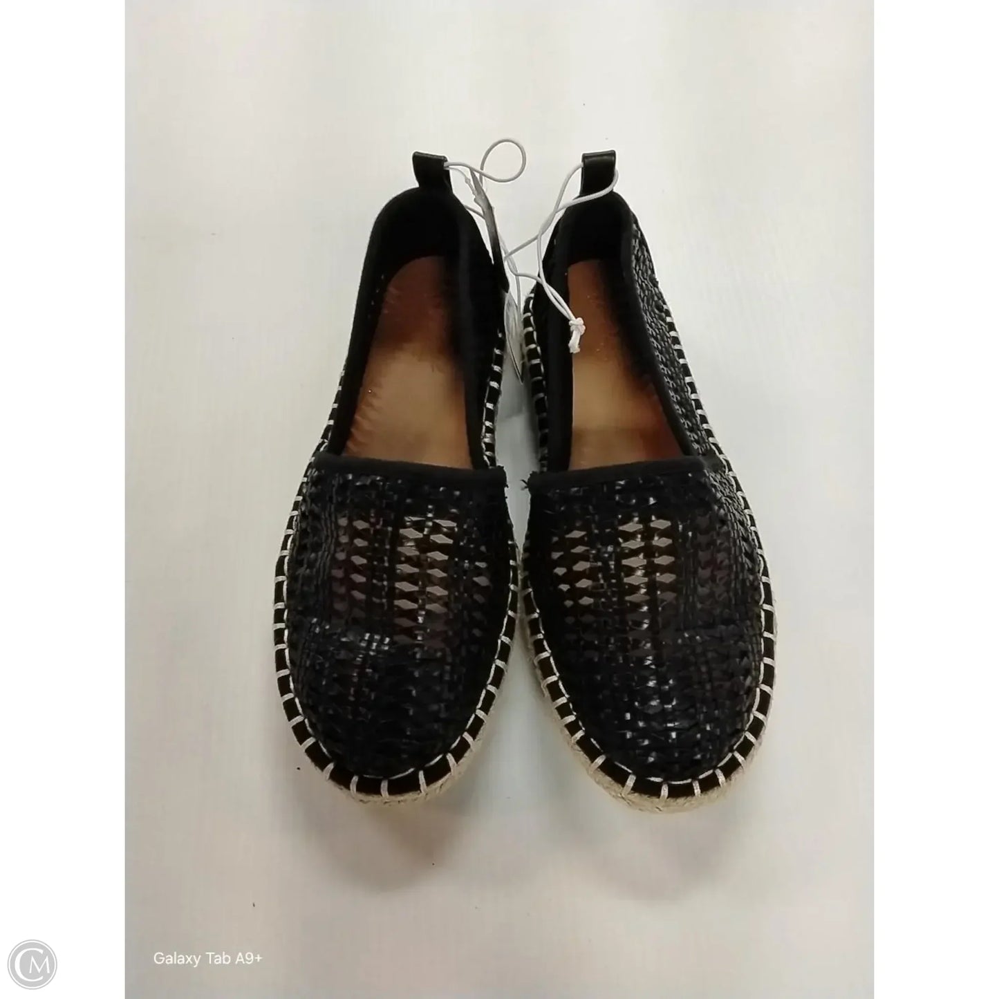 Sandals Flats By Universal Thread In Black, Size: 5