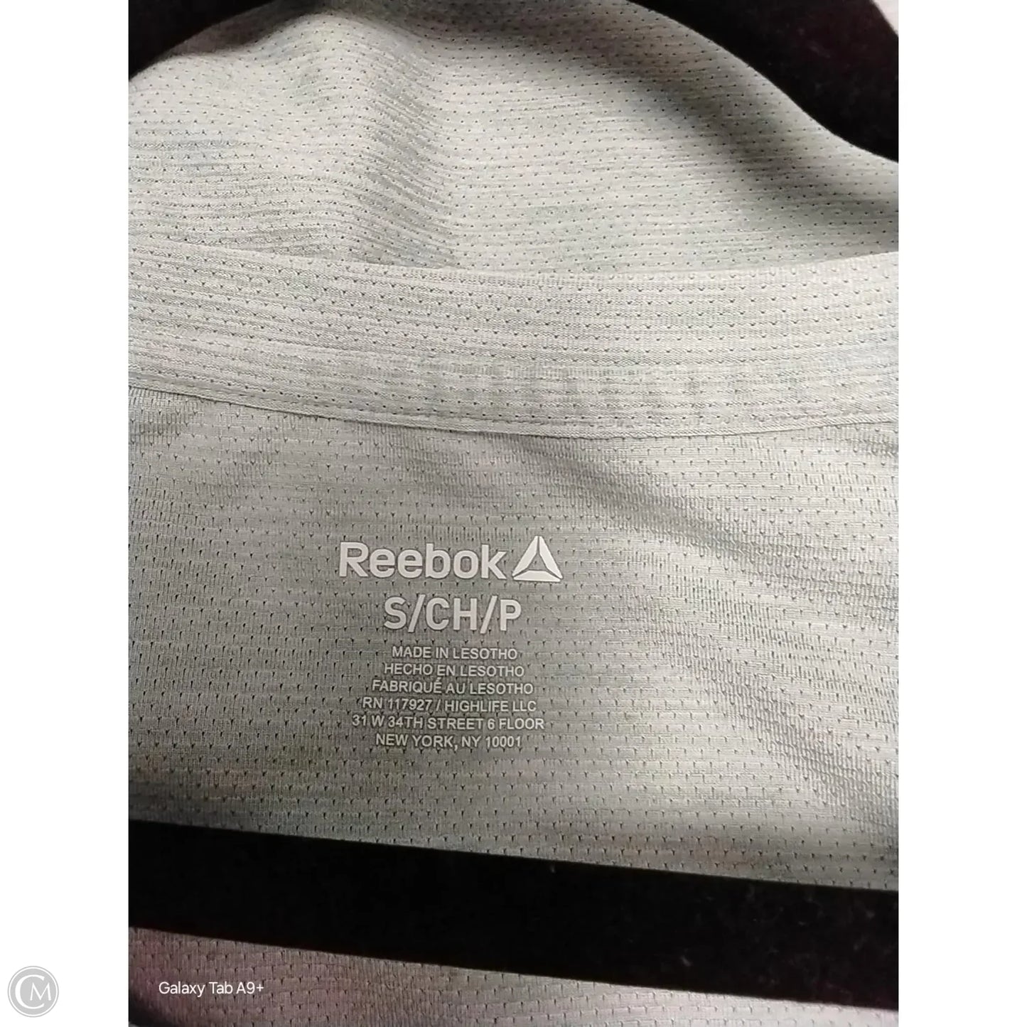 Athletic Top Long Sleeve Collar By Reebok In Blue, Size: S