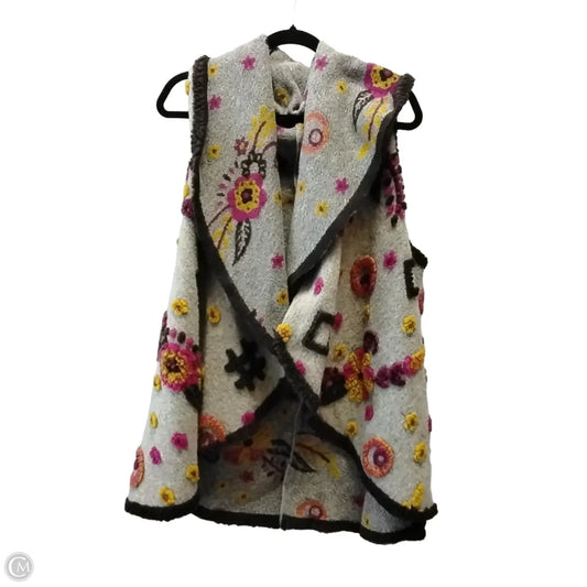 Shawl By Clothes Mentor In Floral Print, Size: L
