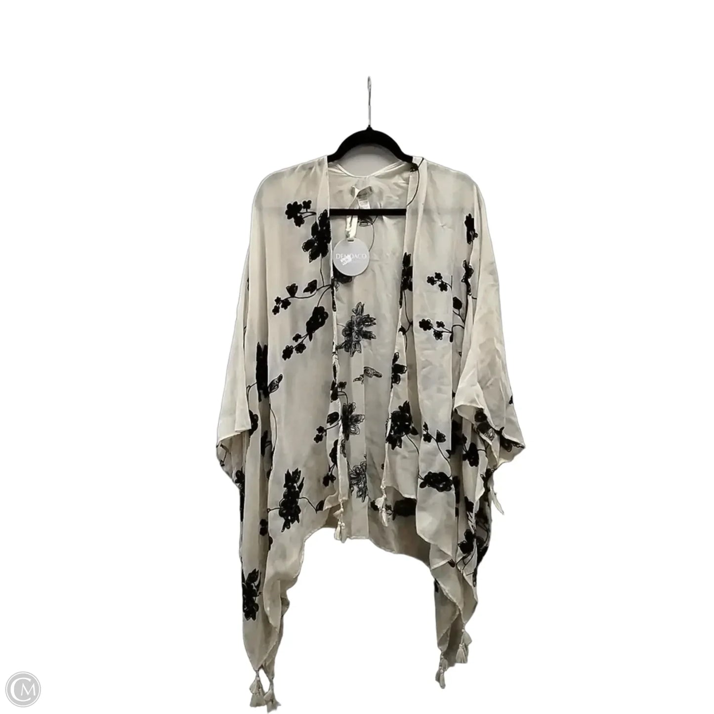 Shawl By Clothes Mentor In Cream, Size: L