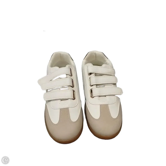 Shoes Sneakers By Dolce Vita In White, Size: 7.5