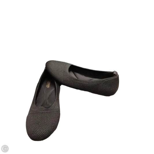 Shoes Flats By Clarks In Black, Size: 6
