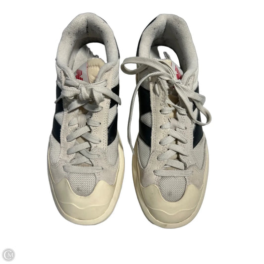 Shoes Flats By New Balance In Cream, Size: 8