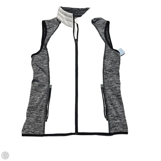 Vest Puffer & Quilted By Eddie Bauer In Grey & White, Size: M
