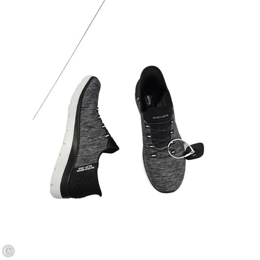 Shoes Flats By Skechers In Black & Grey, Size: 8.5