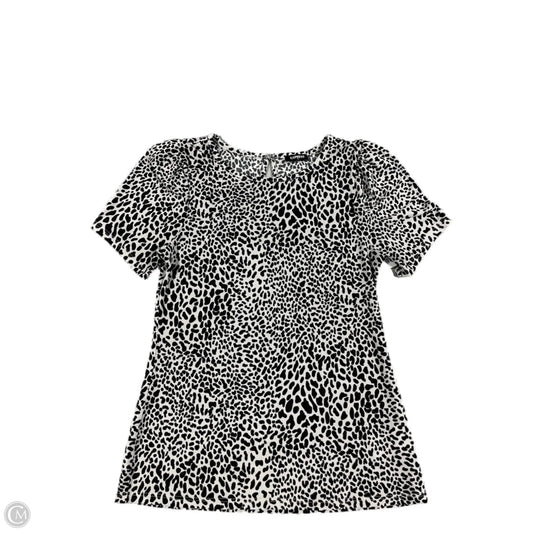 Top Short Sleeve By Express In Animal Print, Size: S