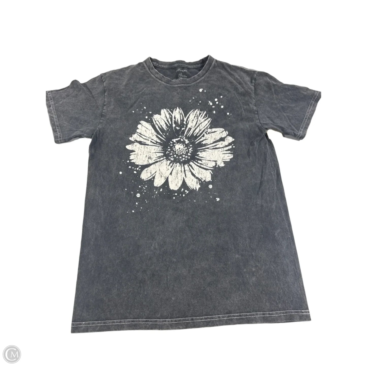 Top Short Sleeve By Maurices In Grey, Size: S