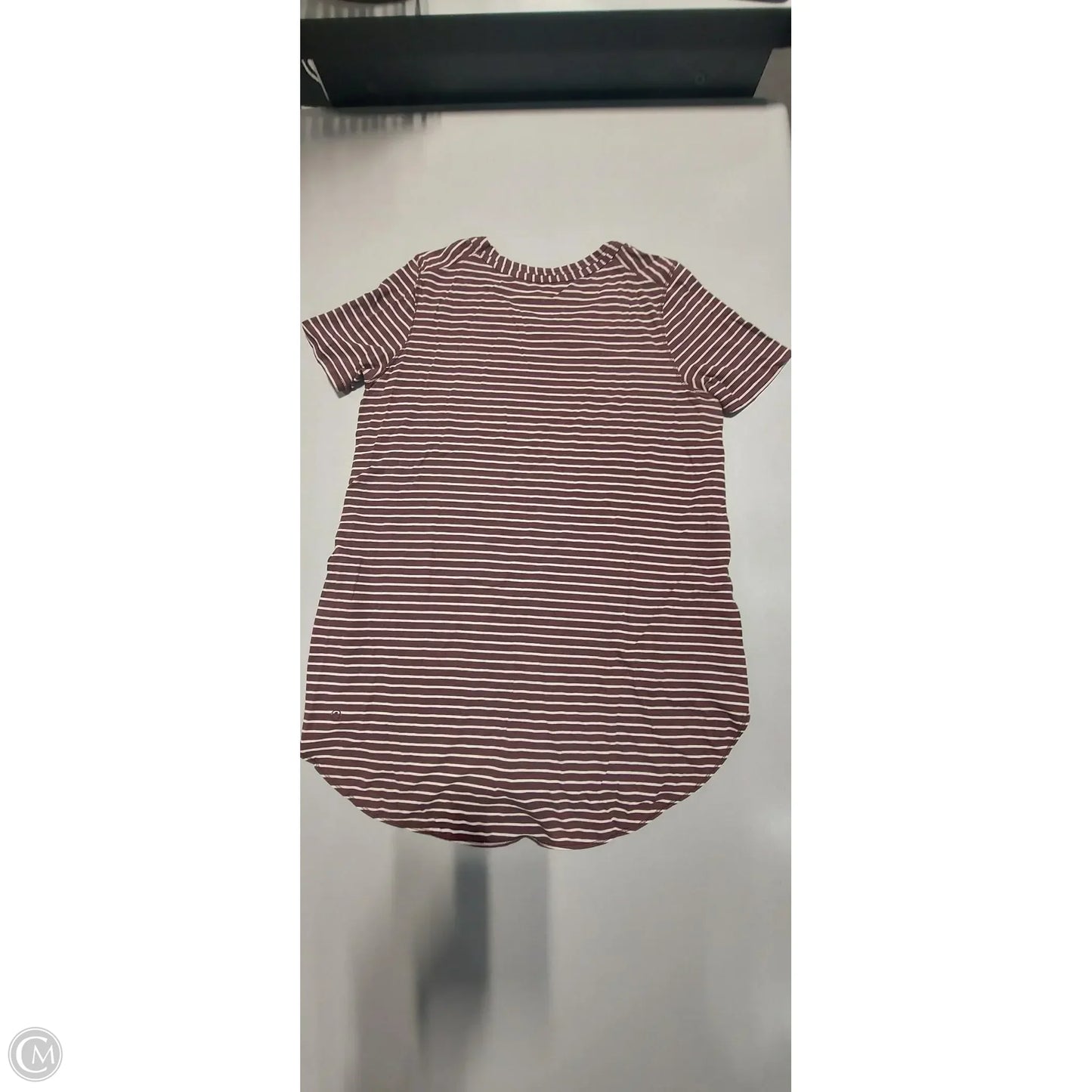 Top Short Sleeve By Lululemon In Purple & White, Size: Xl