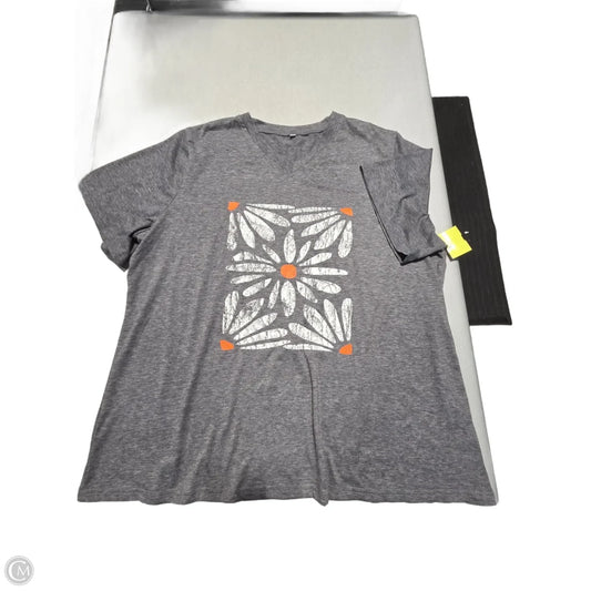 Top Short Sleeve By Cmb In Grey, Size: Xxl