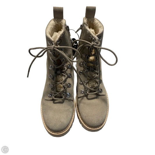 Boots Ankle Flats By Dolce Vita In Beige, Size: 9