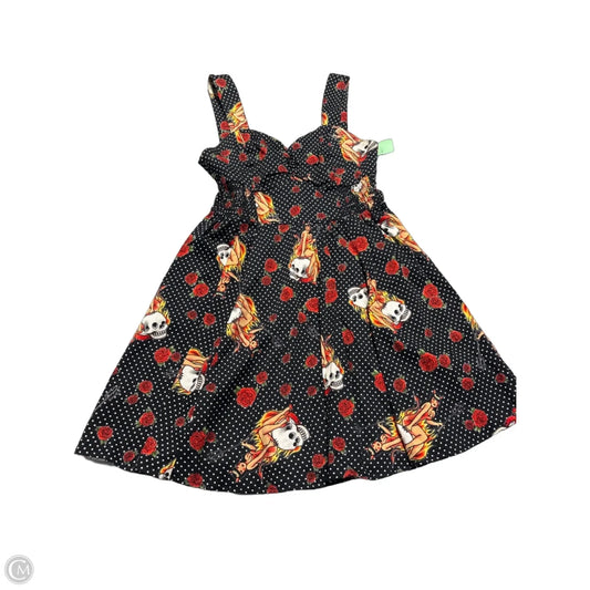 Dress Casual Short By Cmc In Black & Red, Size: M