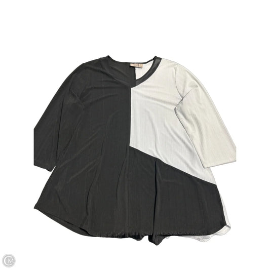 Top 3/4 Sleeve By Chicos In Black & White, Size: 3x