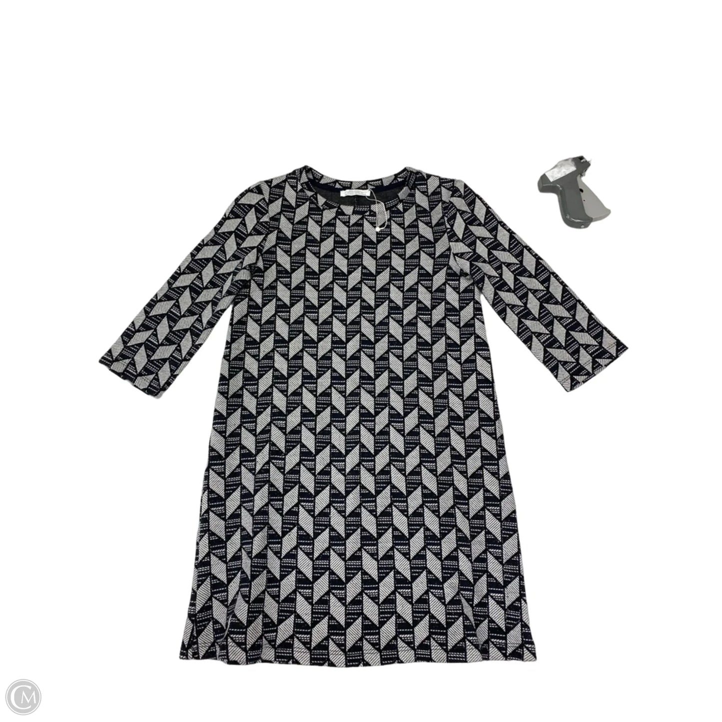 Dress Casual Short By Zara In Black & Grey, Size: S