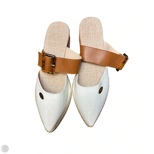 Shoes Flats By Cme In White, Size: 10