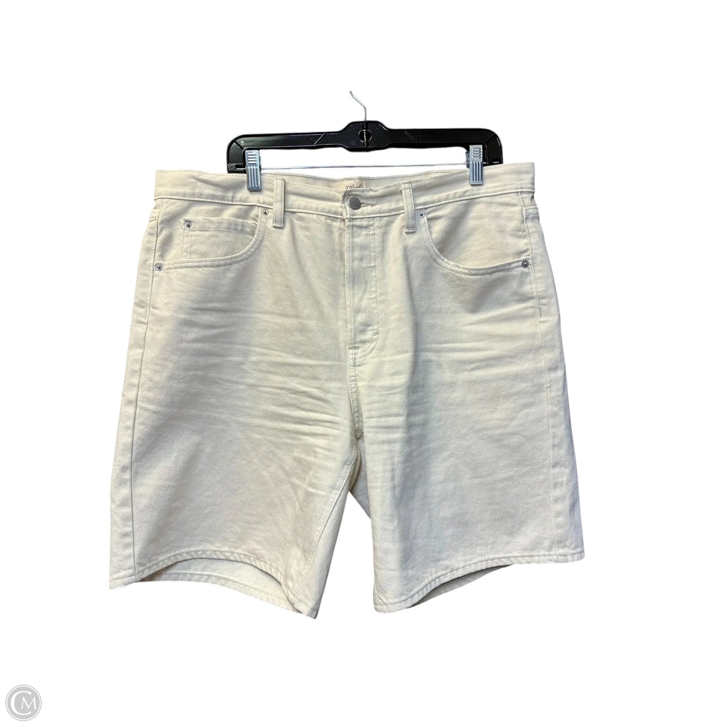 Shorts By Universal Thread In Cream, Size: 14