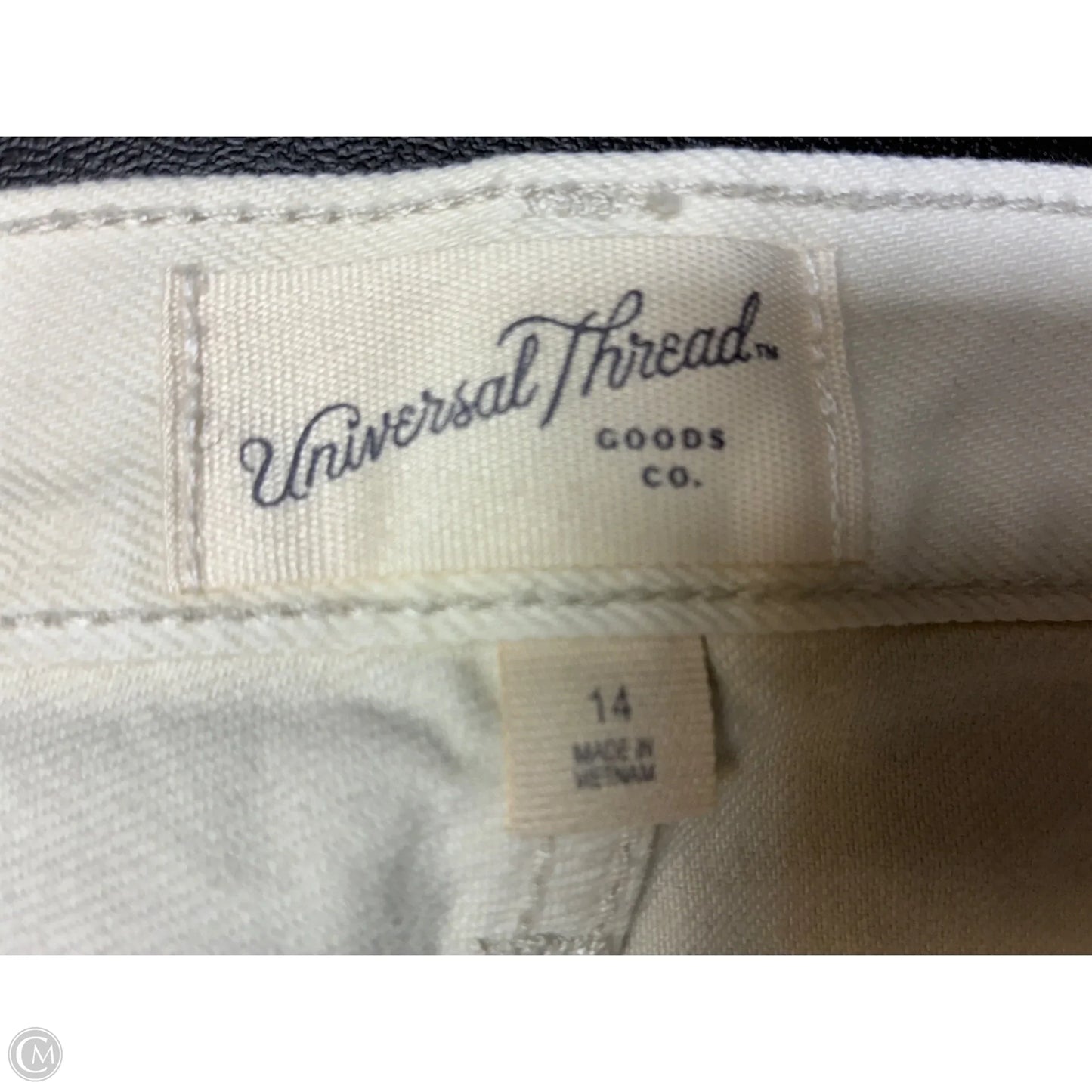 Shorts By Universal Thread In Cream, Size: 14
