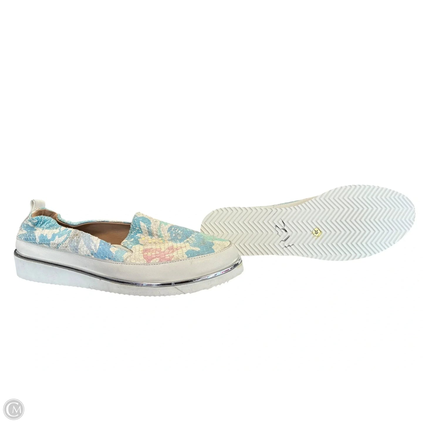 Shoes Sneakers By Clothes Mentor In Blue & Cream, Size: 8.5