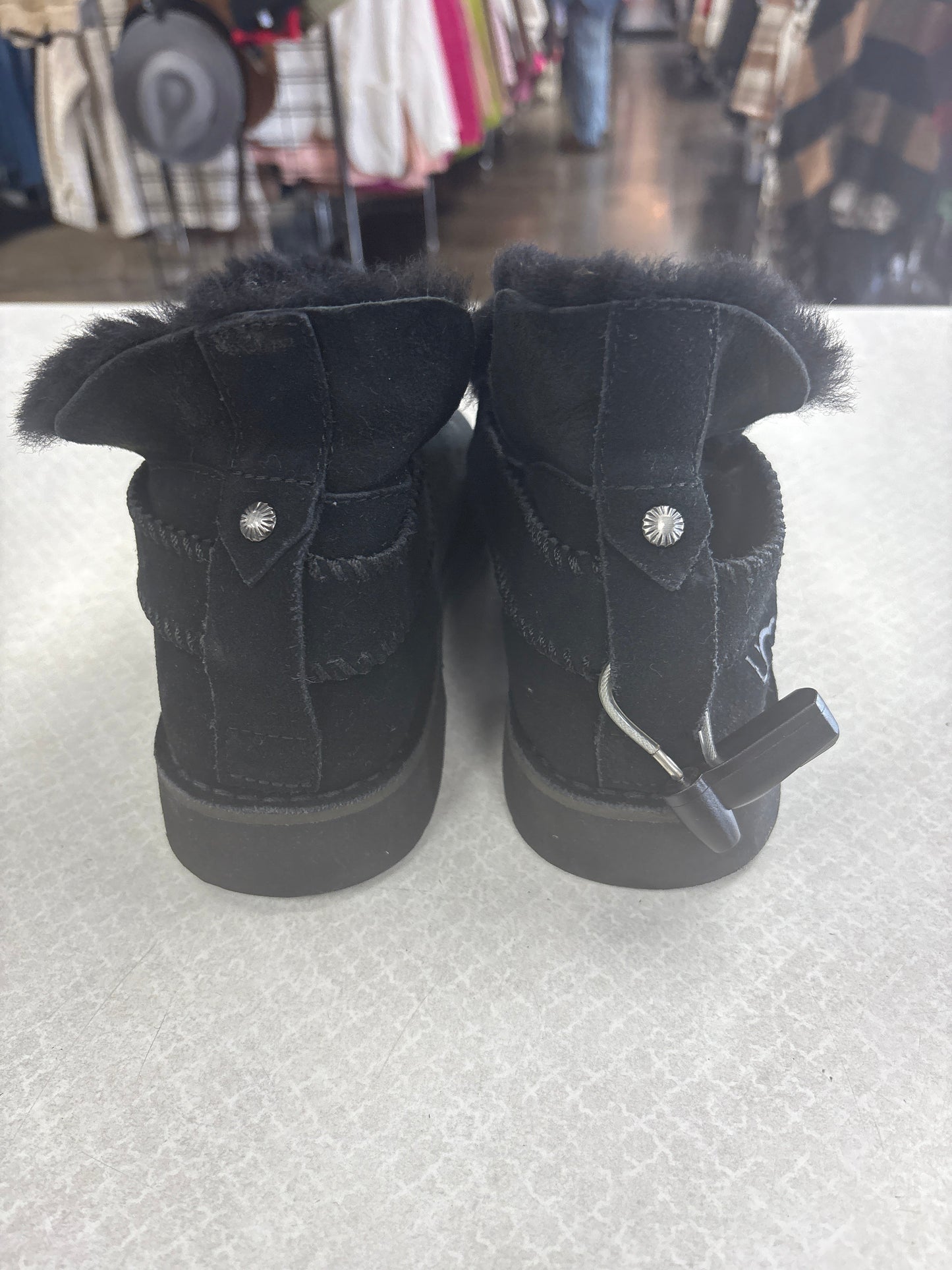 BOOTS DESIGNER by UGG In BLACK, Size: 9.5