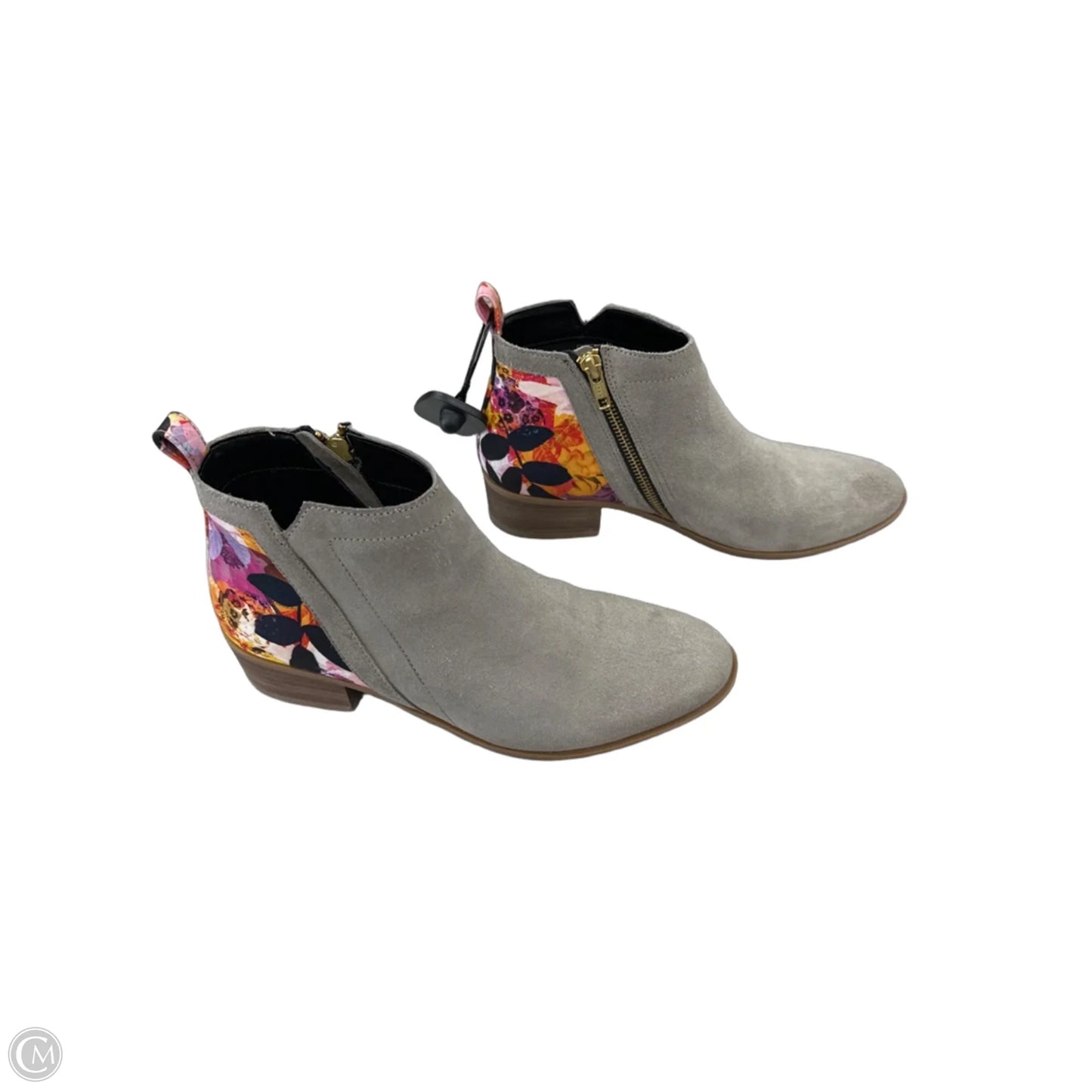 Boots Ankle Flats By Cmf In Grey, Size: 9