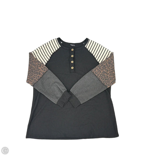 Top Long Sleeve By Heimish Usa In Black & White, Size: 3x