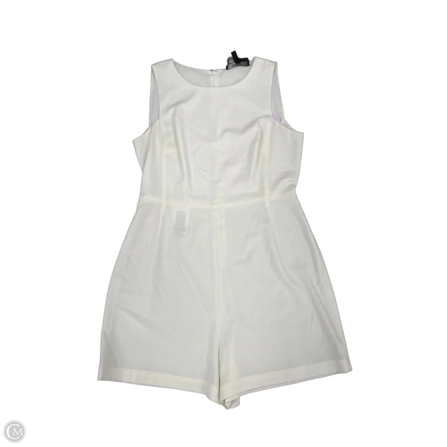 Dress Casual Short By Bcbgmaxazria In White, Size: M