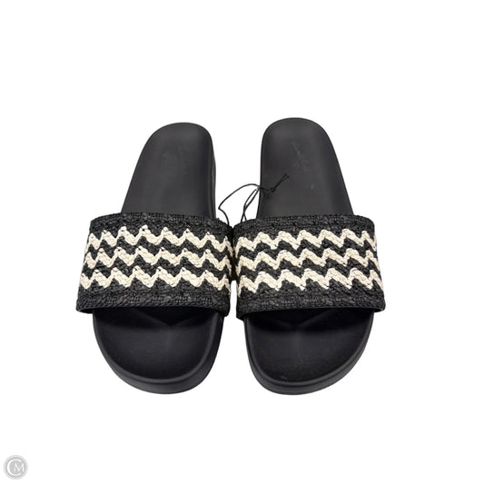 Sandals Flats By Universal Thread In Black & White, Size: 7.5