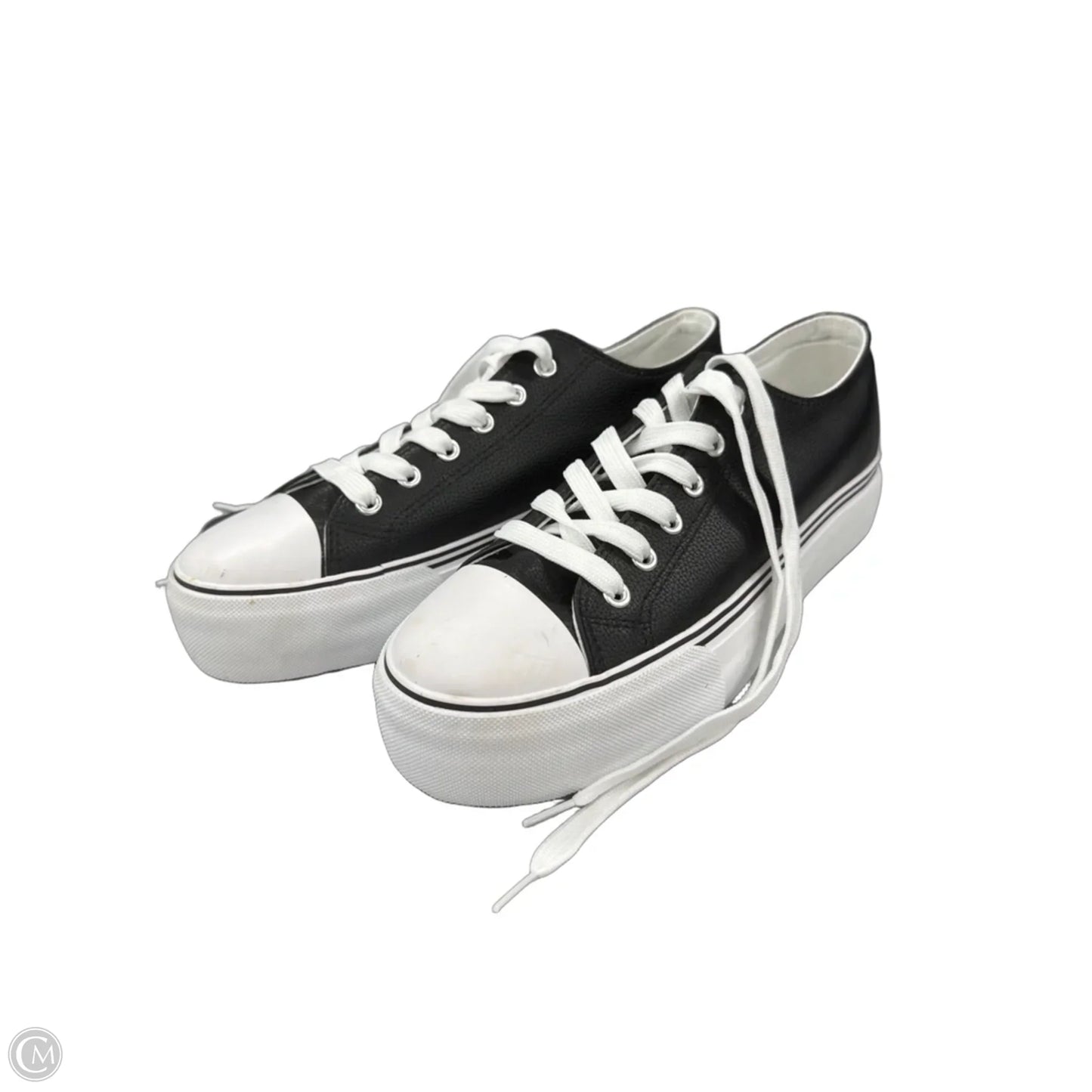 Shoes Sneakers By Cme In Black & White, Size: 9.5