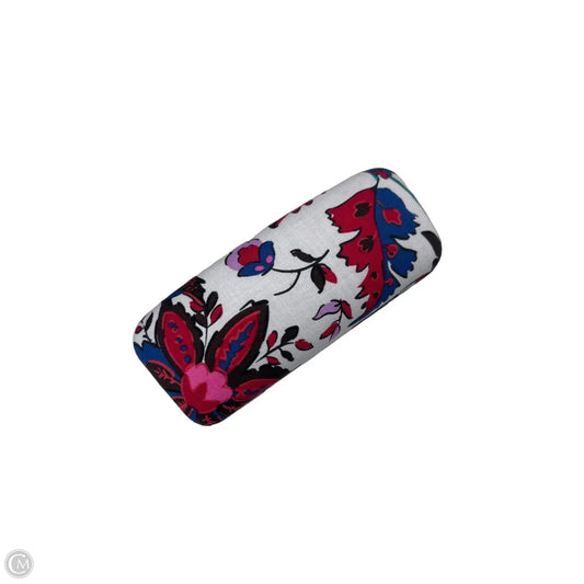 Sunglass Case By Vera Bradley, Size: