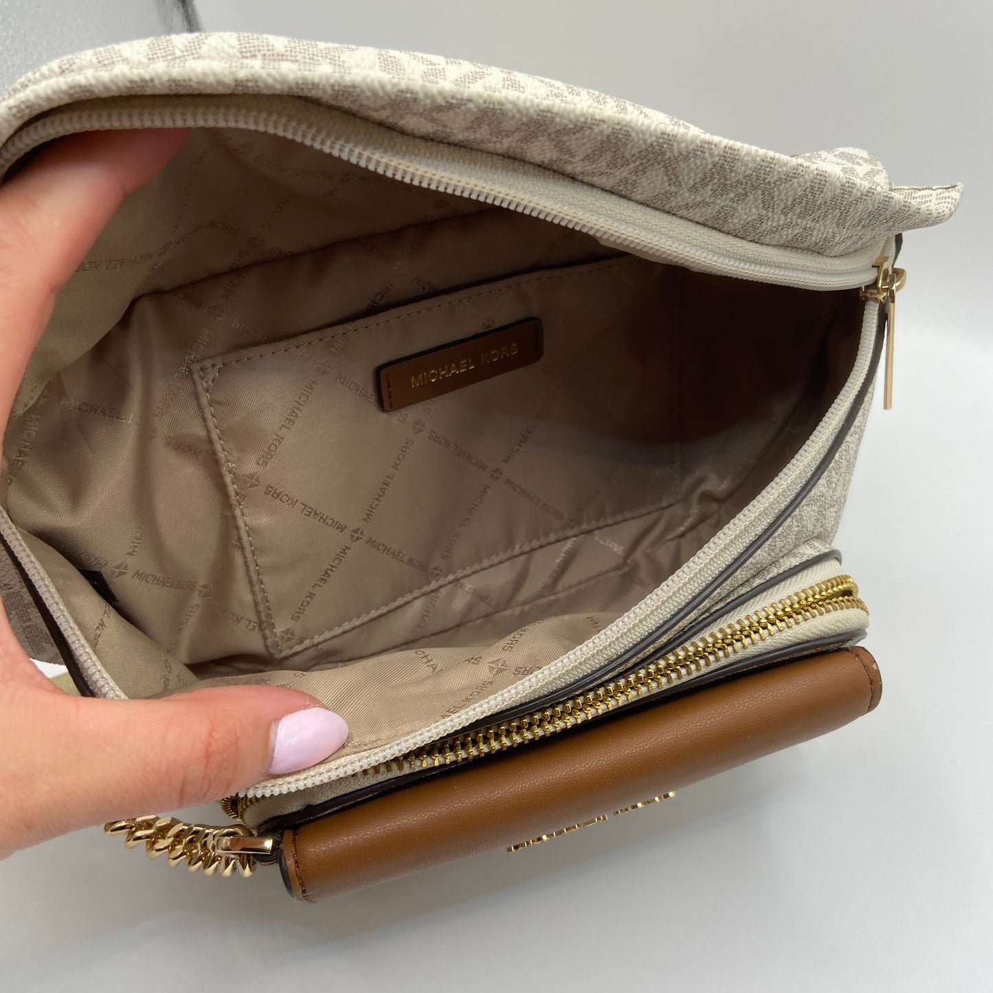 Belt Bag Designer By Michael By Michael Kors, Size: Medium