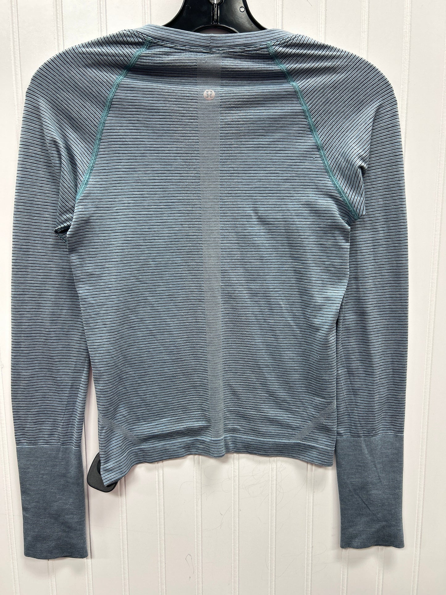 Athletic Top Ls Crewneck By Lululemon In Blue, Size:6