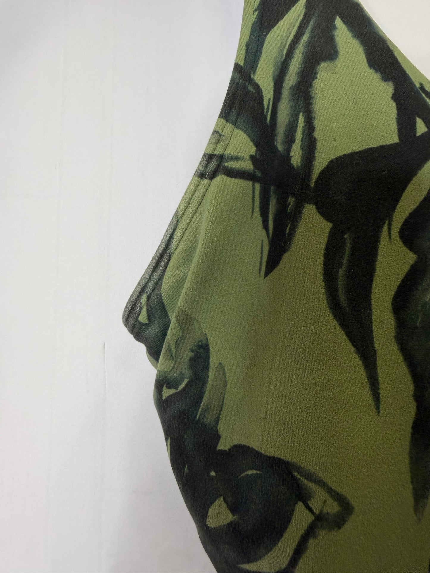 Athletic Tank Top By Lululemon In Green, Size: 8