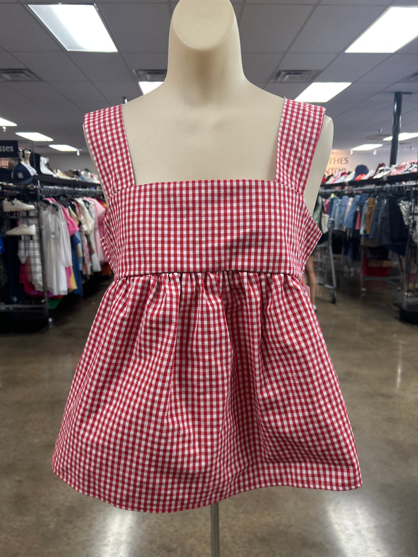 Top Sleeveless By Clothes Mentor In Red & White, Size:M