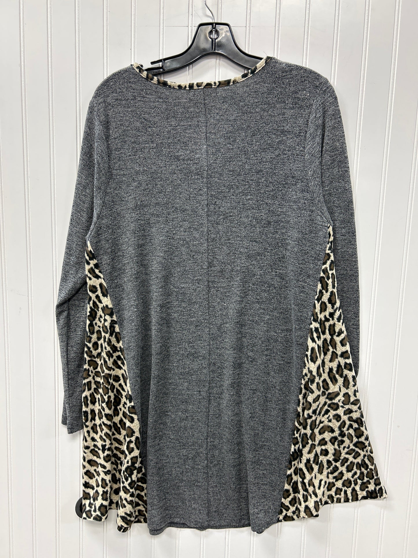Tunic Ls By Cmc In Grey, Size:1X