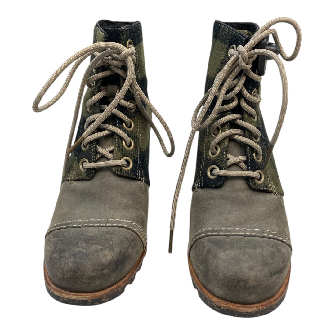 Boots Designer By Sorel In Black & Green, Size:8.5