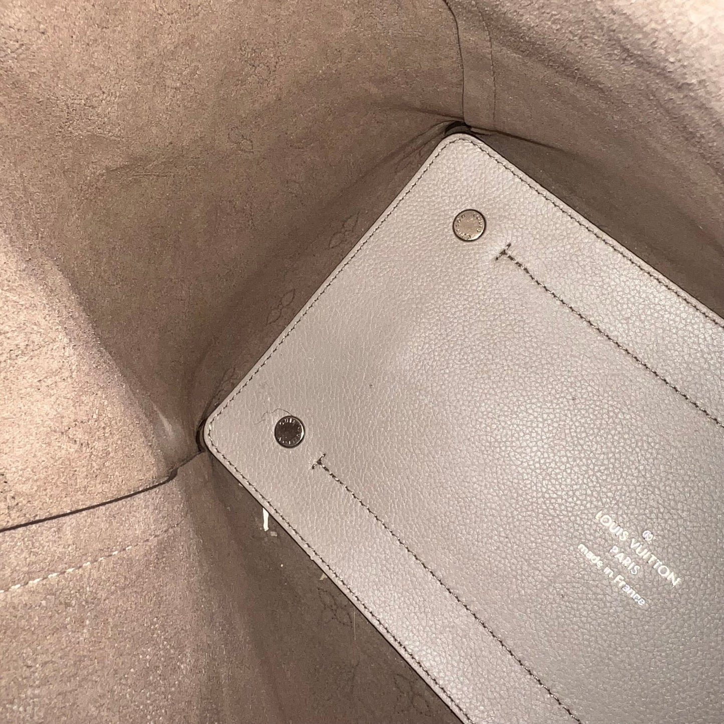 Tote Luxury Designer By Louis Vuitton, Size: Small