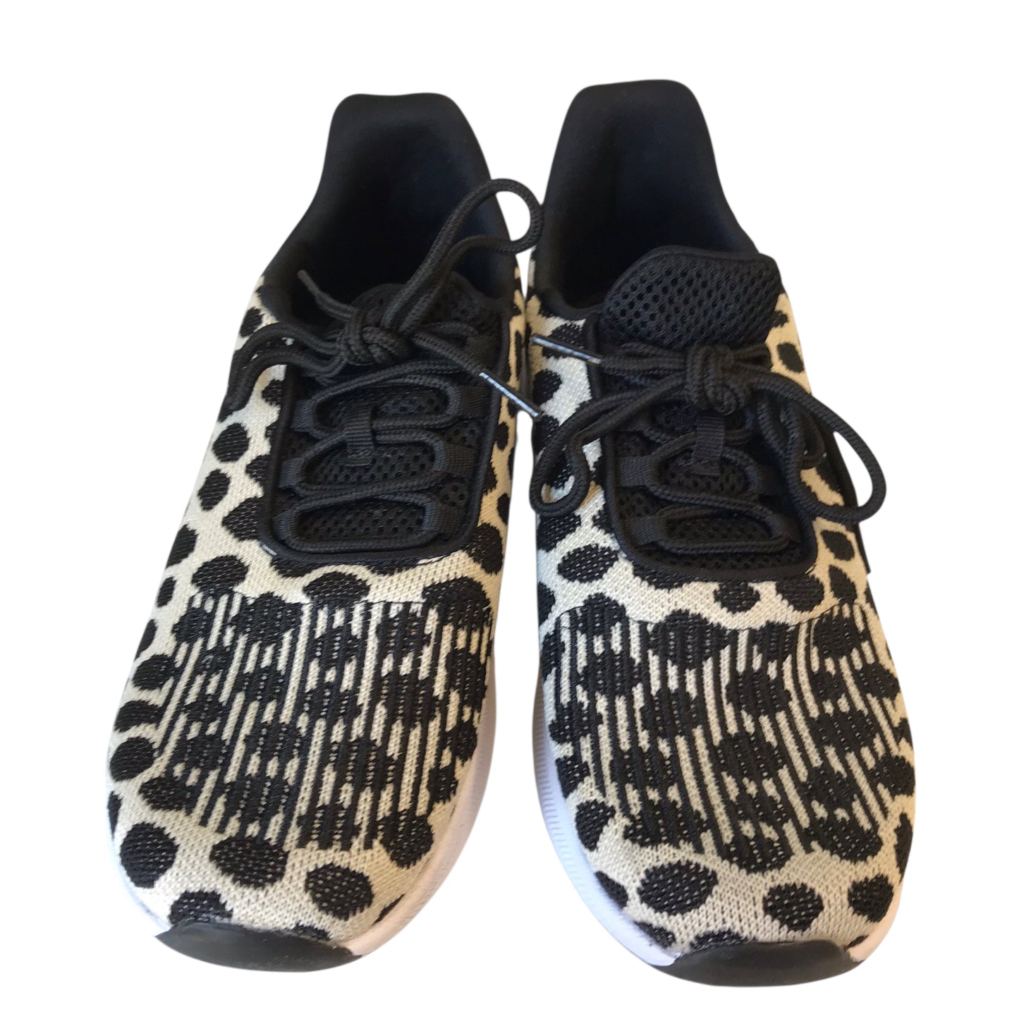 Shoes Sneakers By Athletic Works In Black & Tan, Size:8