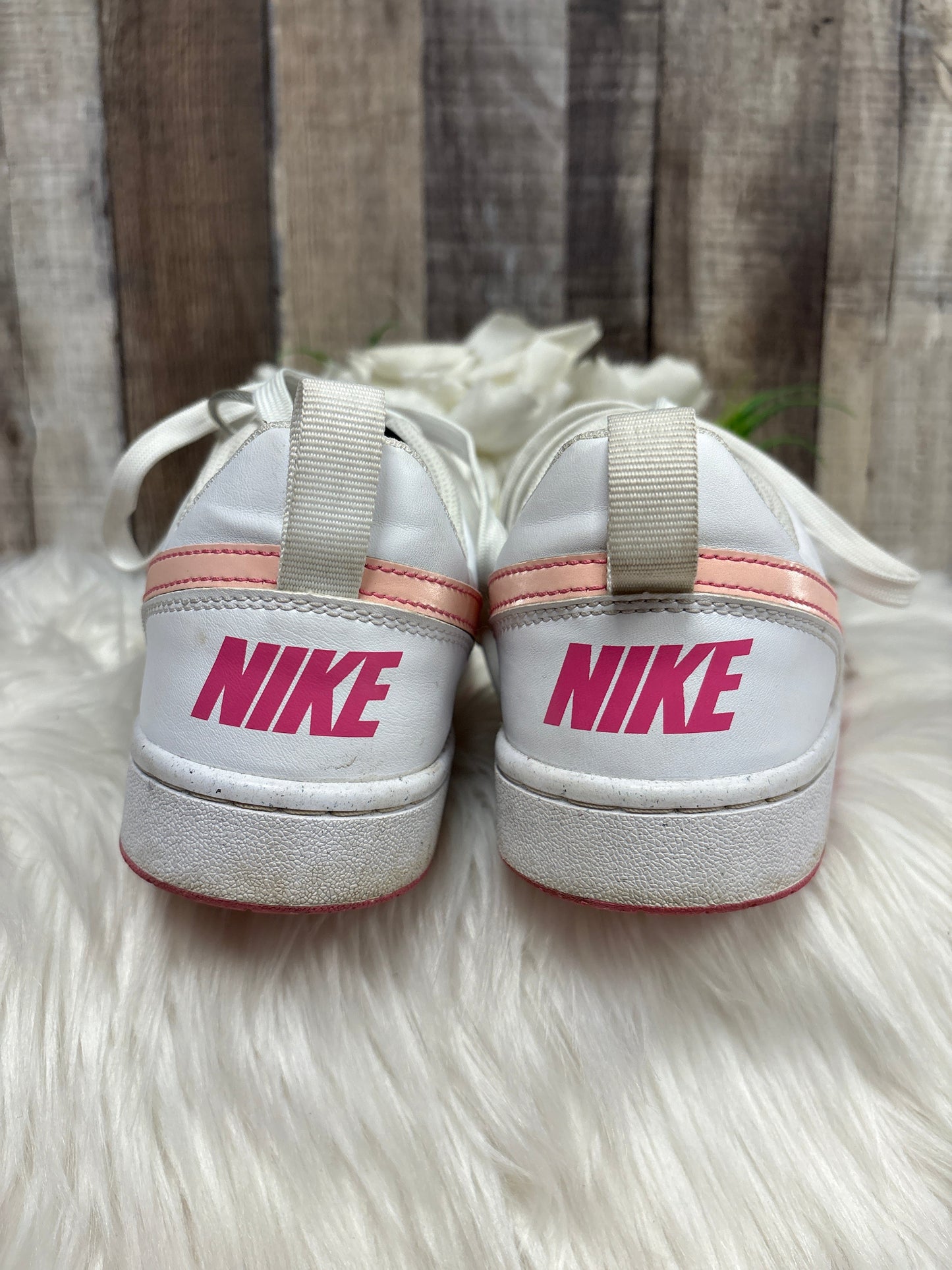 Shoes Sneakers By Nike, Size: 7
