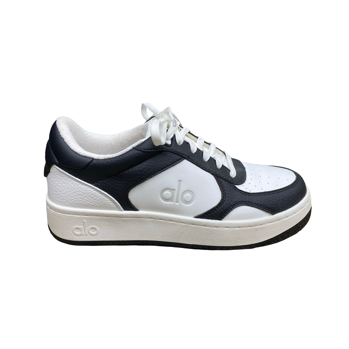 Shoes Sneakers By Alo In Black & White, Size:8