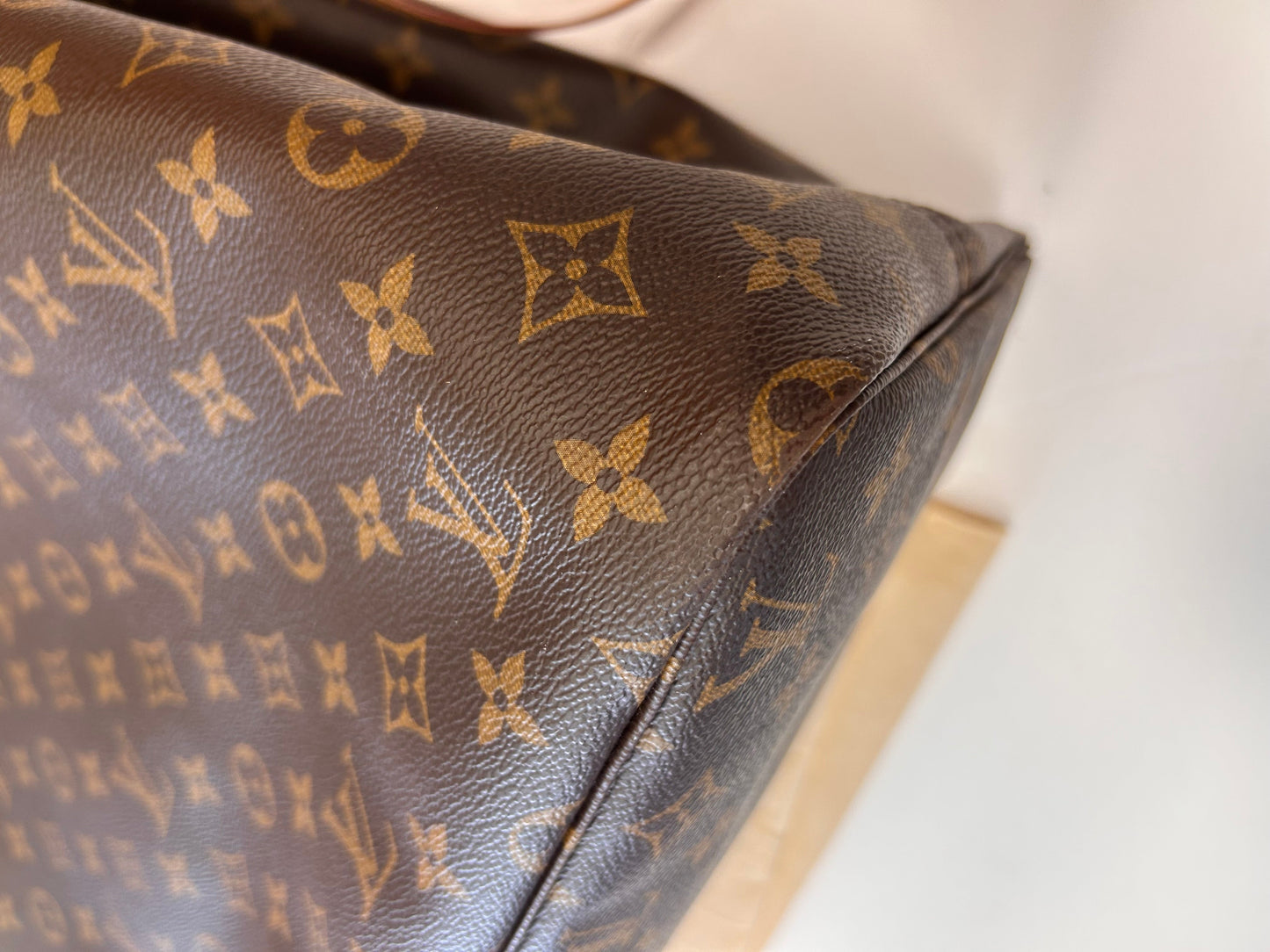 Handbag Luxury Designer By Louis Vuitton, Size: GM