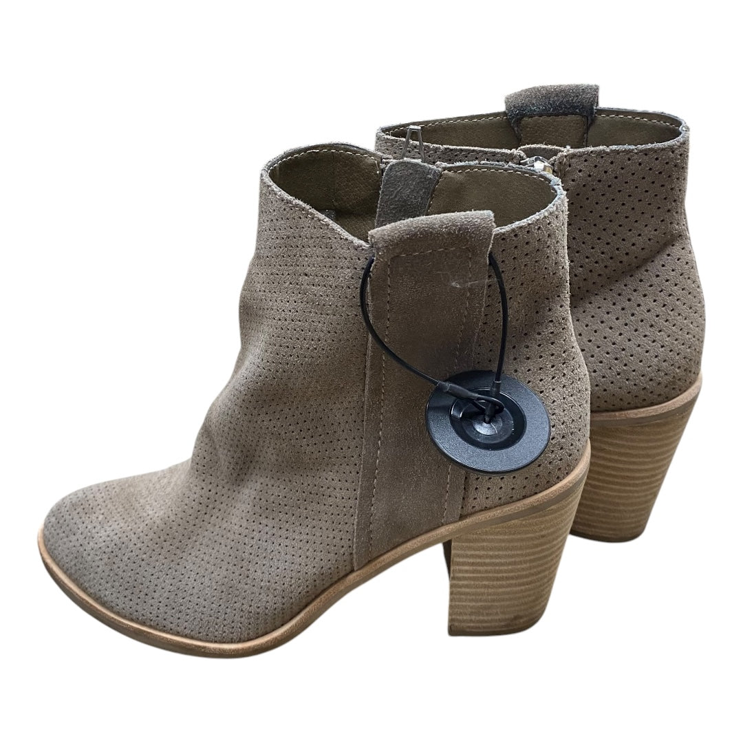 Boots Ankle Heels By Dolce Vita In Taupe, Size:8