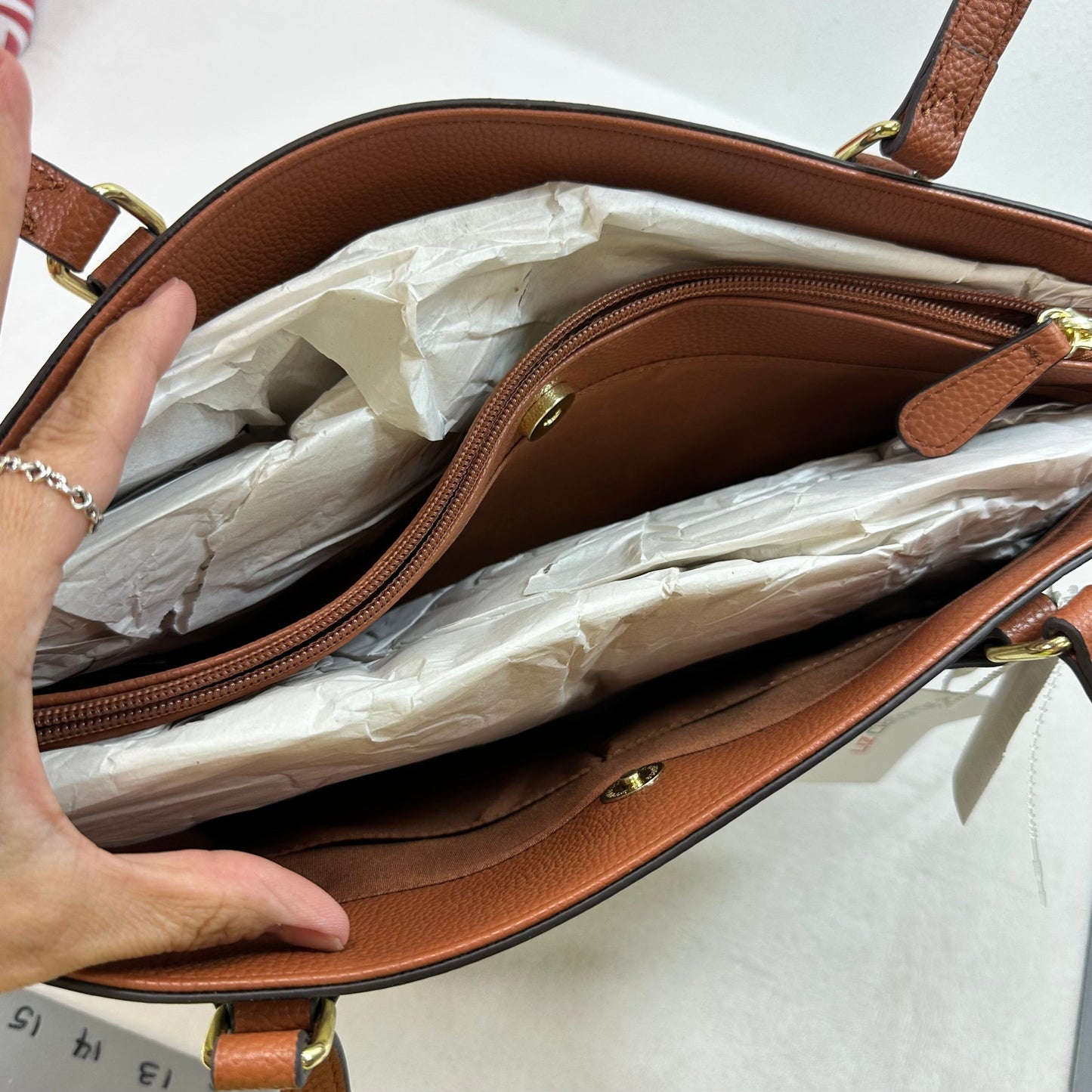 Handbag By Liz Claiborne, Size: Medium