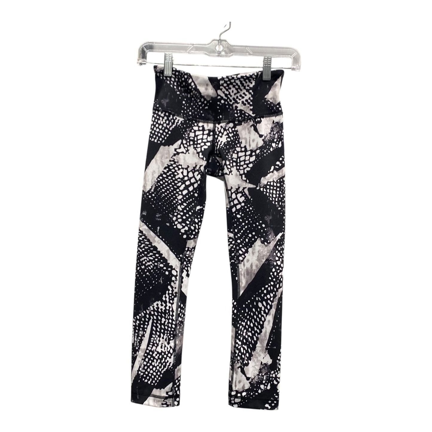 Athletic Leggings Capris By Lululemon In Black & Tan, Size:Xs