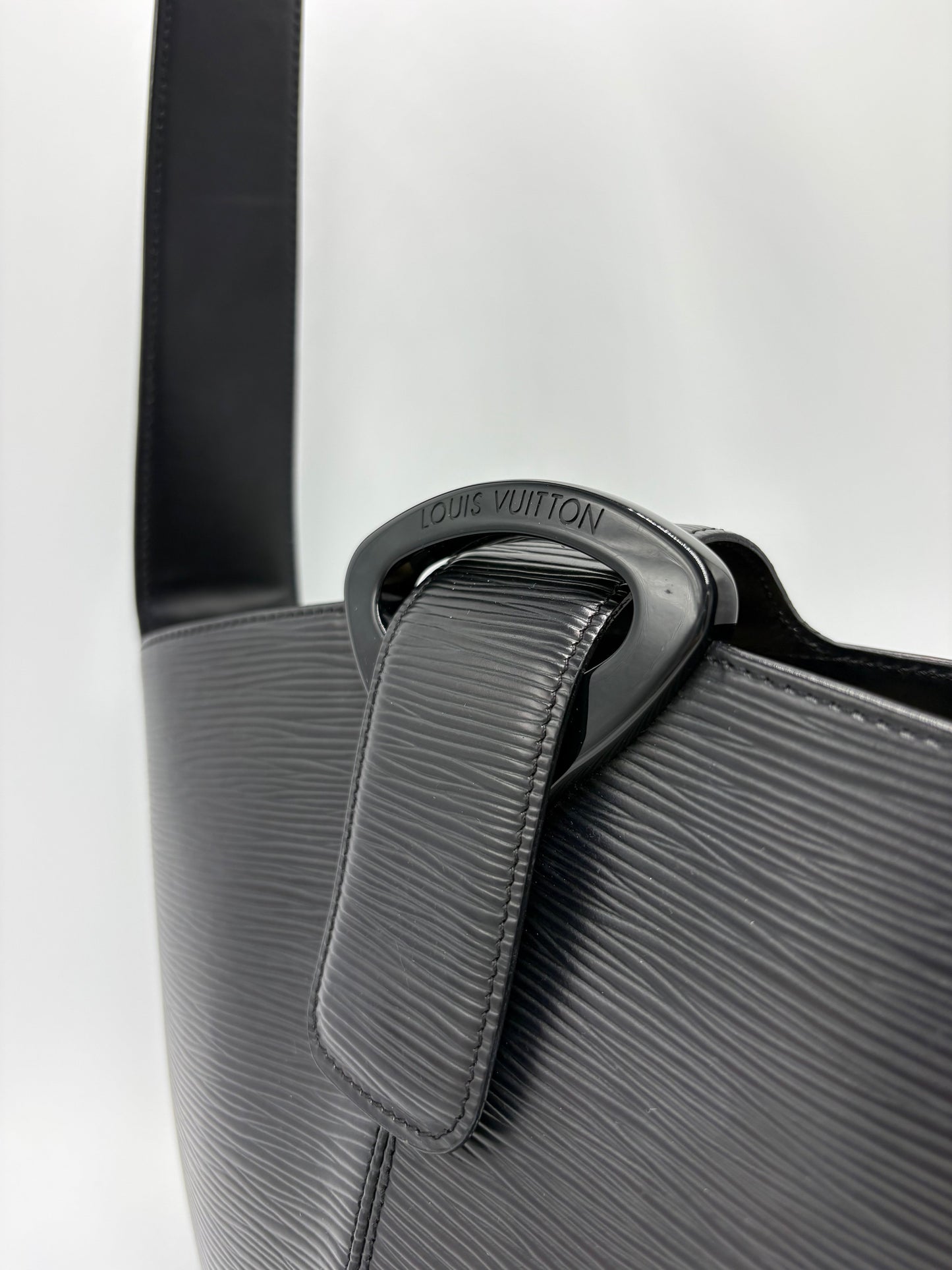 Louis Vuitton Epi Leather Reverie Luxury Handbag