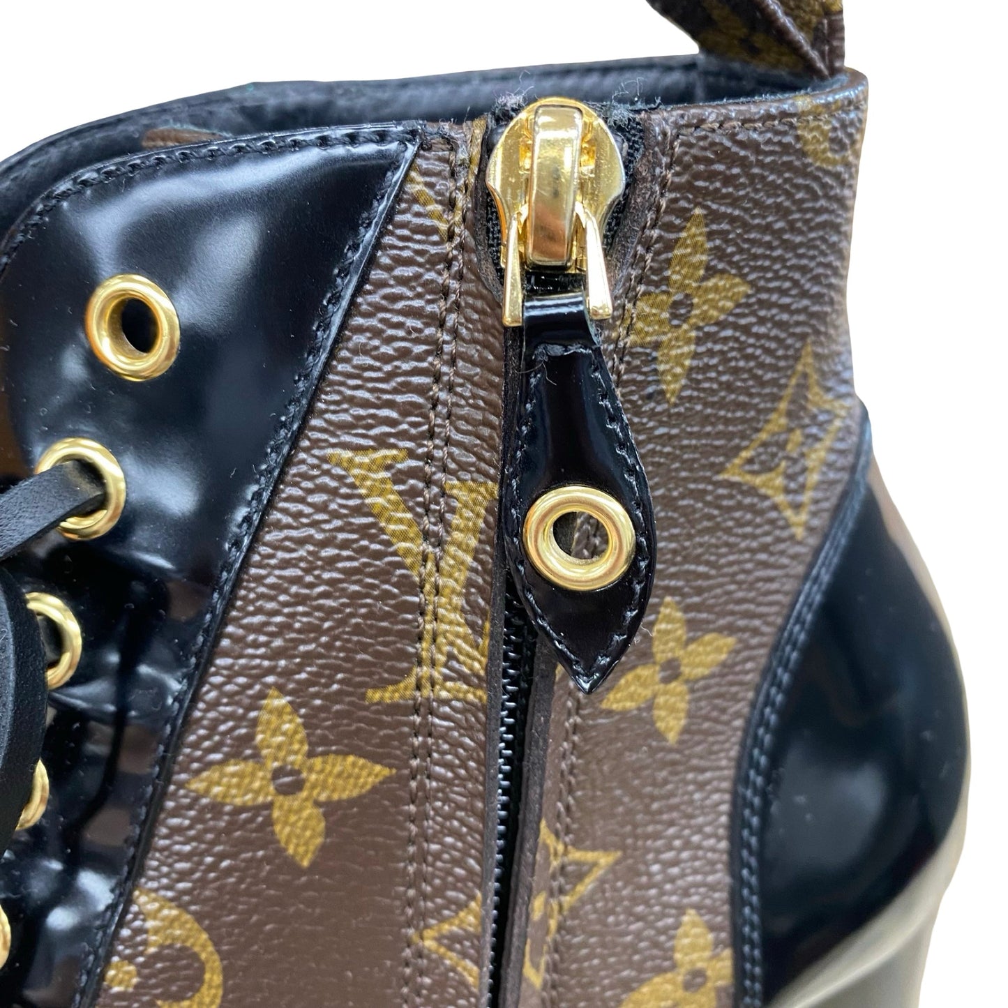 Boots Luxury Designer By Louis Vuitton In Black & Brown, Size:8.5