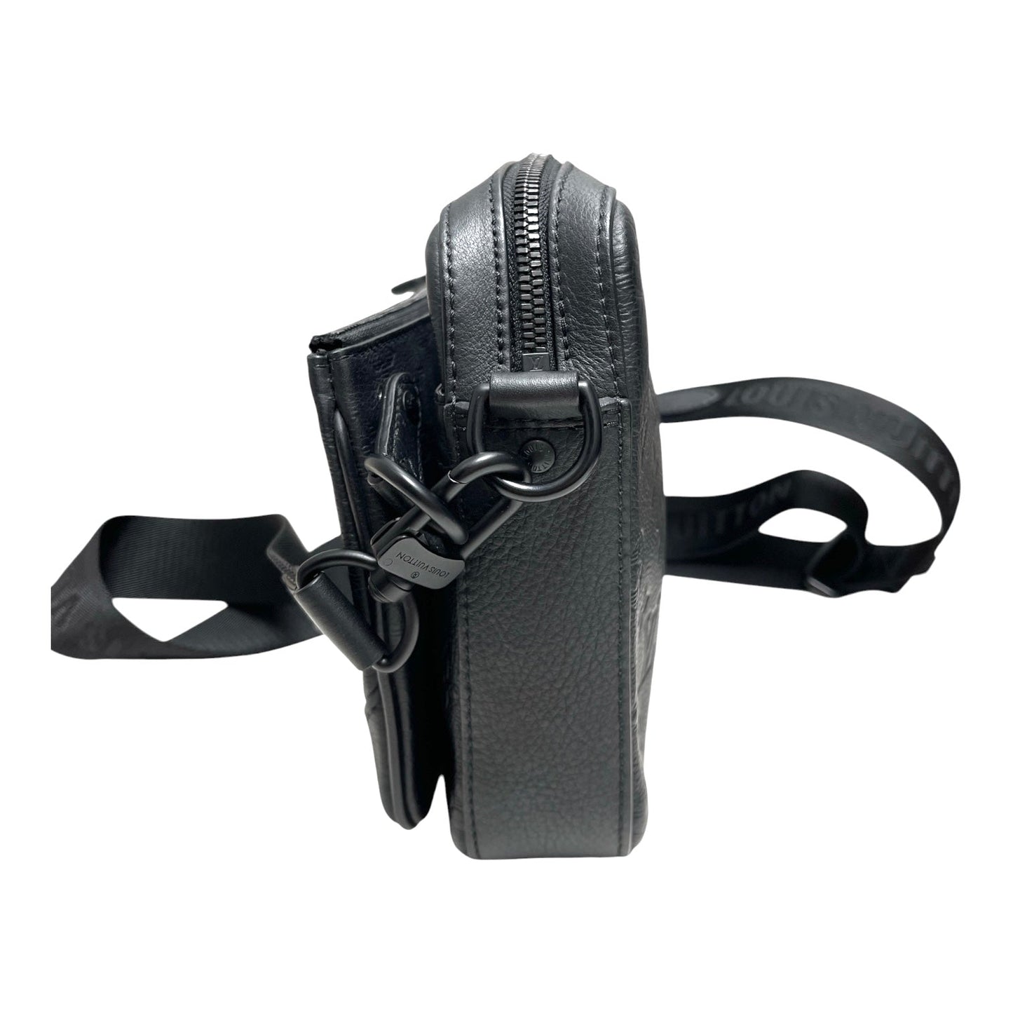 Crossbody Luxury Designer By Louis Vuitton, Size: Medium