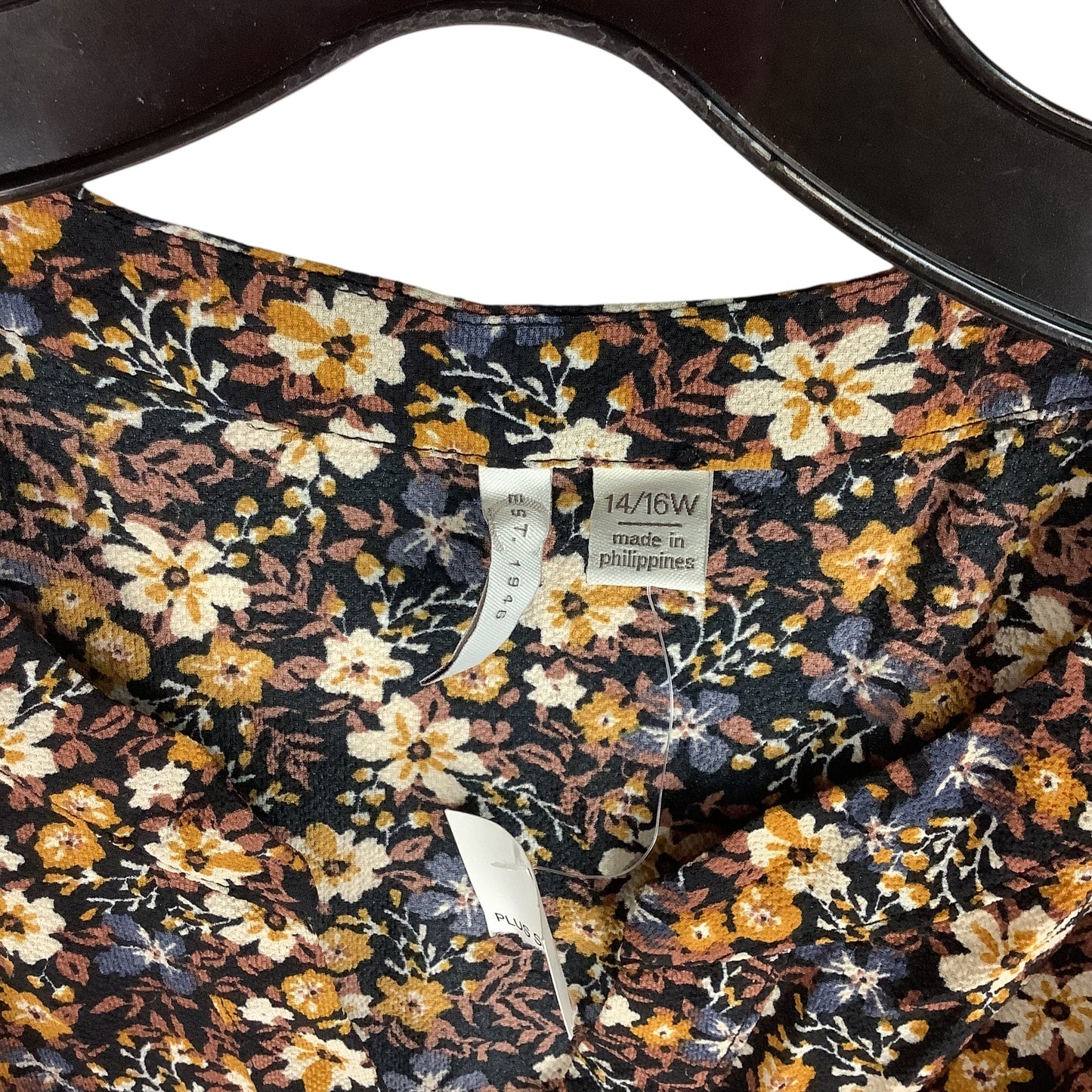 Top Long Sleeve By Cato In Floral Print, Size: Xl