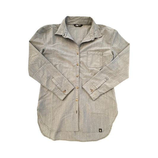 Athletic Top Ls Collar By The North Face In Grey, Size:M