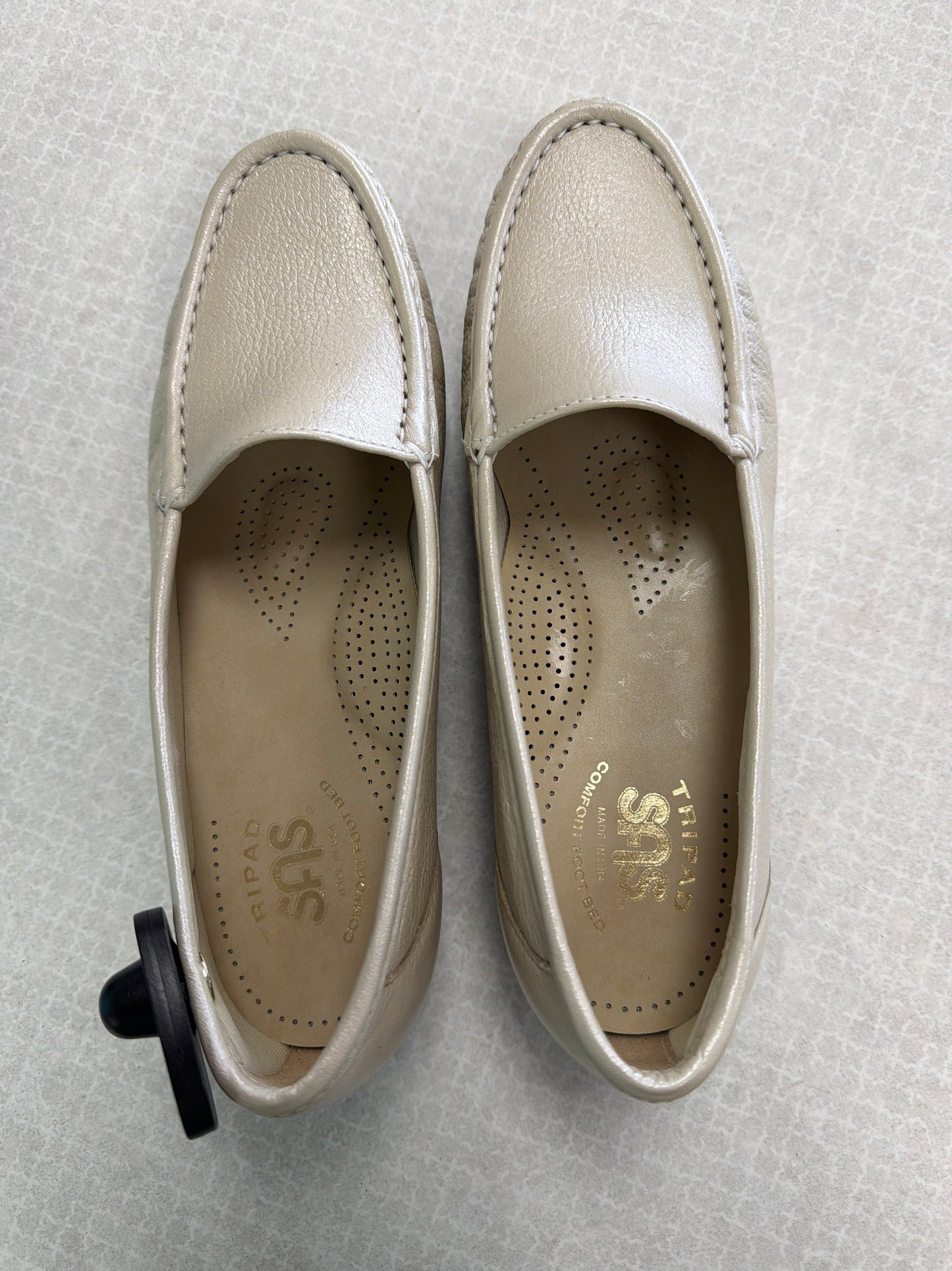 Shoes Flats By Sas In Cream, Size:7