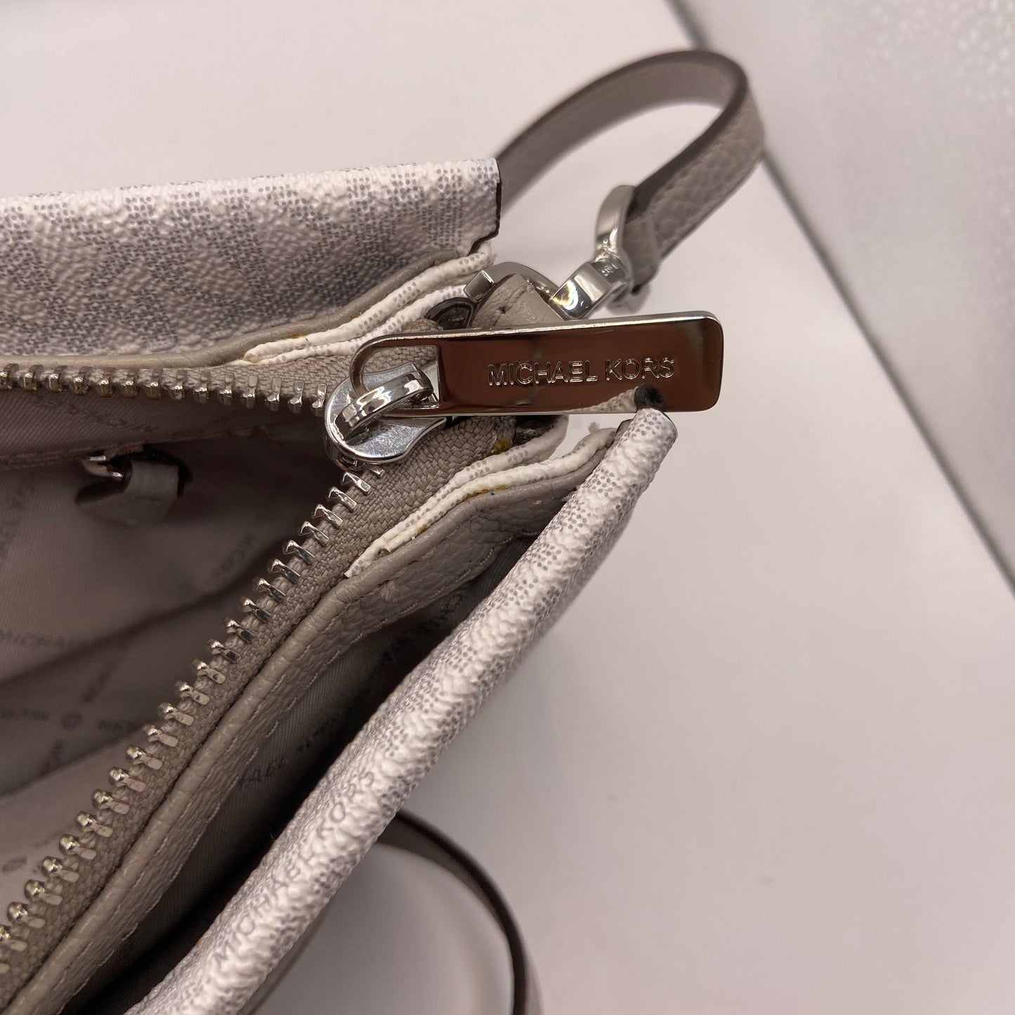 Crossbody Designer By Michael By Michael Kors, Size: Small